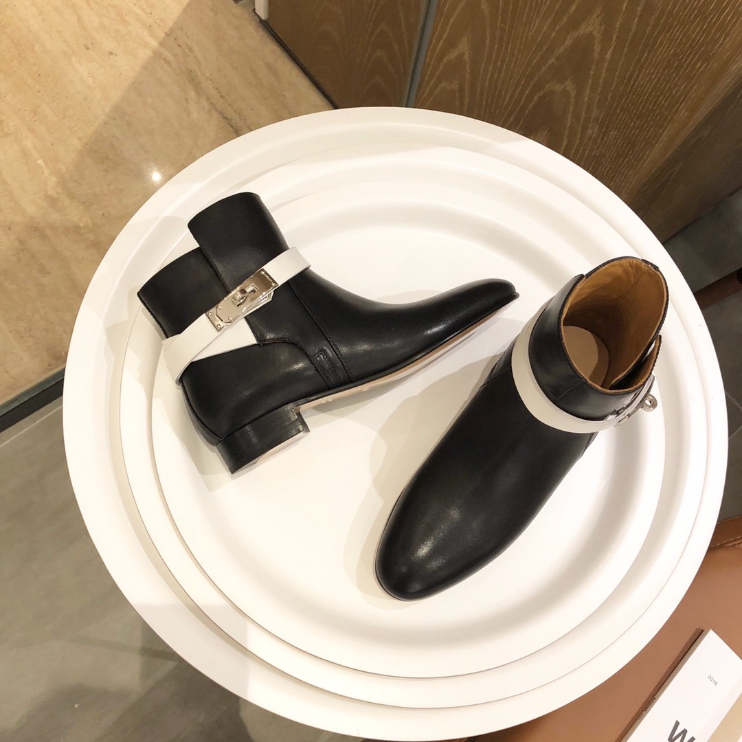 20250101214004/f25bbd65613989a93fb7e46cff1653d1_1591144788_4993.jpg Array