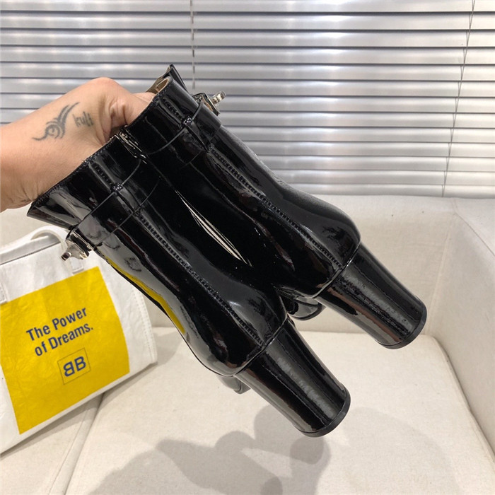 20250101214004/f25bbd65613989a93fb7e46cff1653d1_1591147394_5394.jpg Array