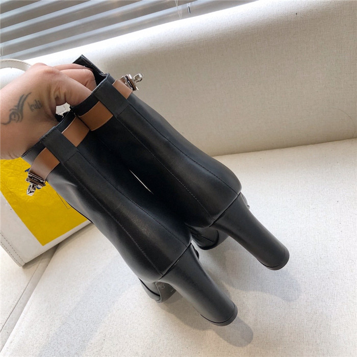 20250101214004/f25bbd65613989a93fb7e46cff1653d1_1591147752_4502.jpg Array