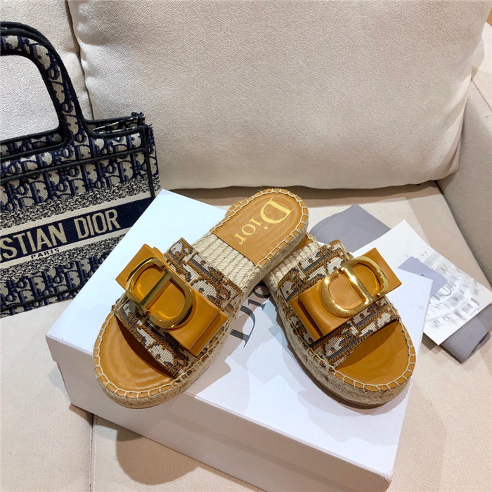 20250101214004/fd28f57bfb5dffa7a44a8a5f6b91bc53_1593676682_0564.jpg Array