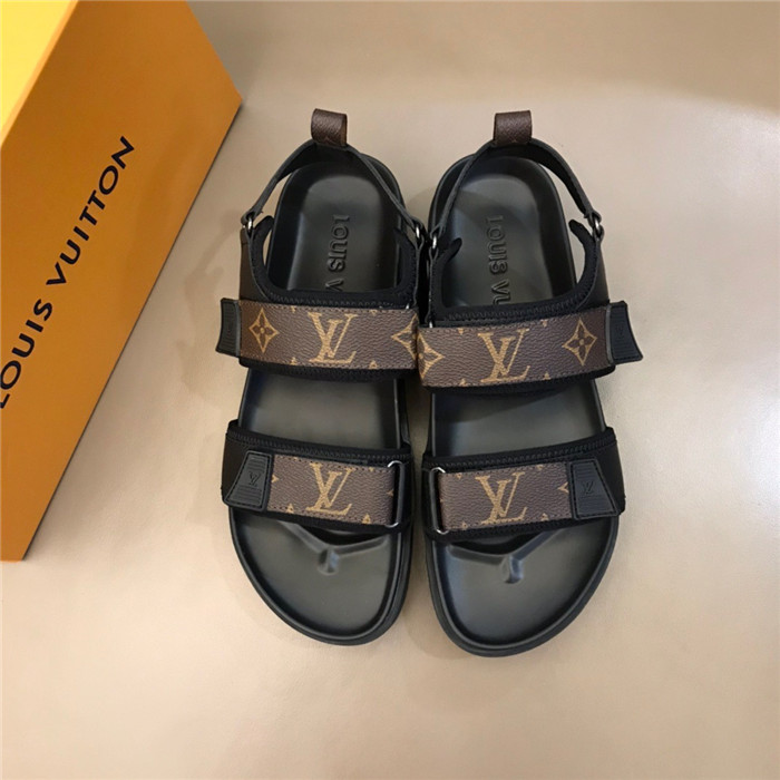 Louis Vuitton 루이비통 남성용 샌들 L20345-1 2020/신상