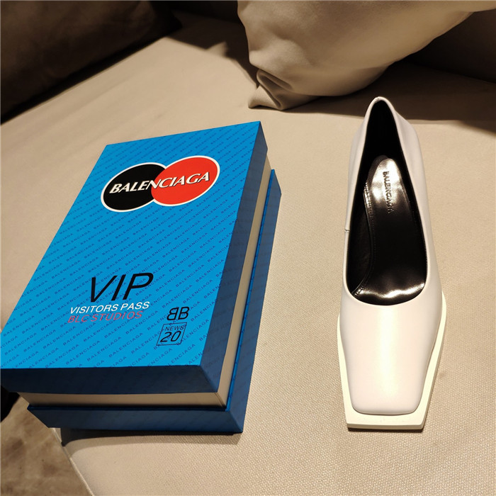 20250101214004/fd28f57bfb5dffa7a44a8a5f6b91bc53_1593688981_365.jpg Array