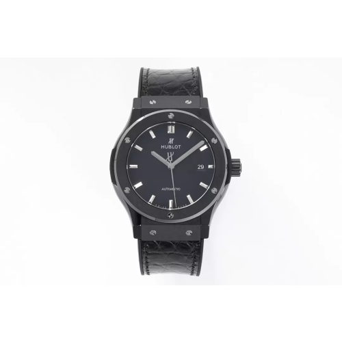 HUBLOT 위블로 클래식 퓨전 블랙 매직 42mm 542.CM.1770.RX