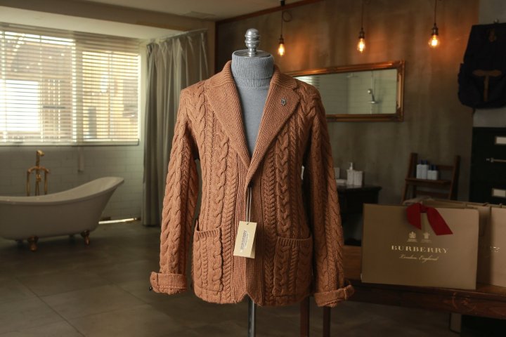 Burberry 버버리 프로썸 어페럴 이태리 가디건