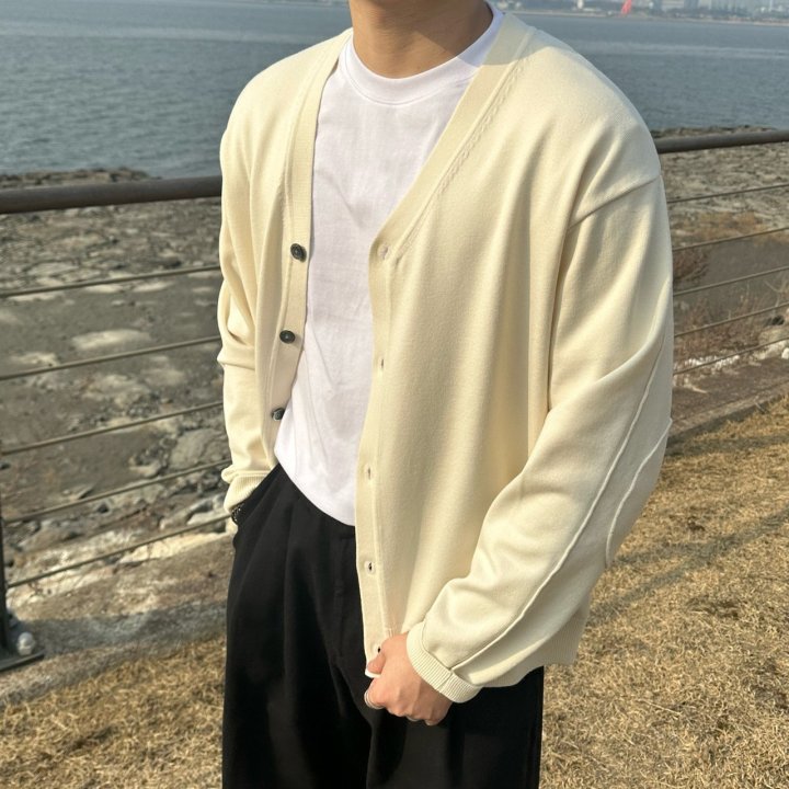 Maison Margiela 메종 마르지엘라 스티치 엘보우 브이넥 가디건