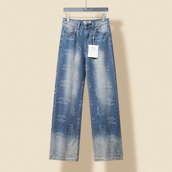 Chanel  샤넬 그라데이션 전판 로고 스트레이트 팬츠