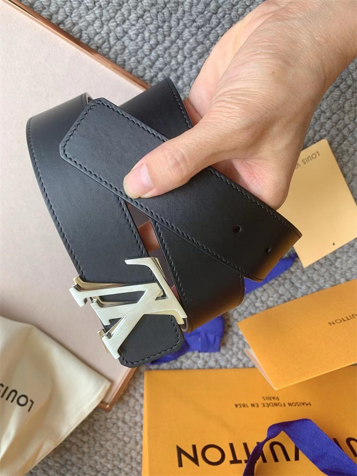 LOUIS VUITTON 루이비통 남성용 벨트 4.0CM 2024/신상