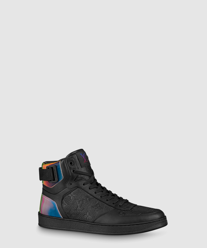 루이비통 리볼리 하이탑 스니커즈 1A7S6U