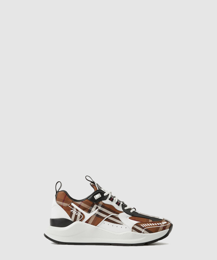 버버리 레더 체크 스니커즈 80642821