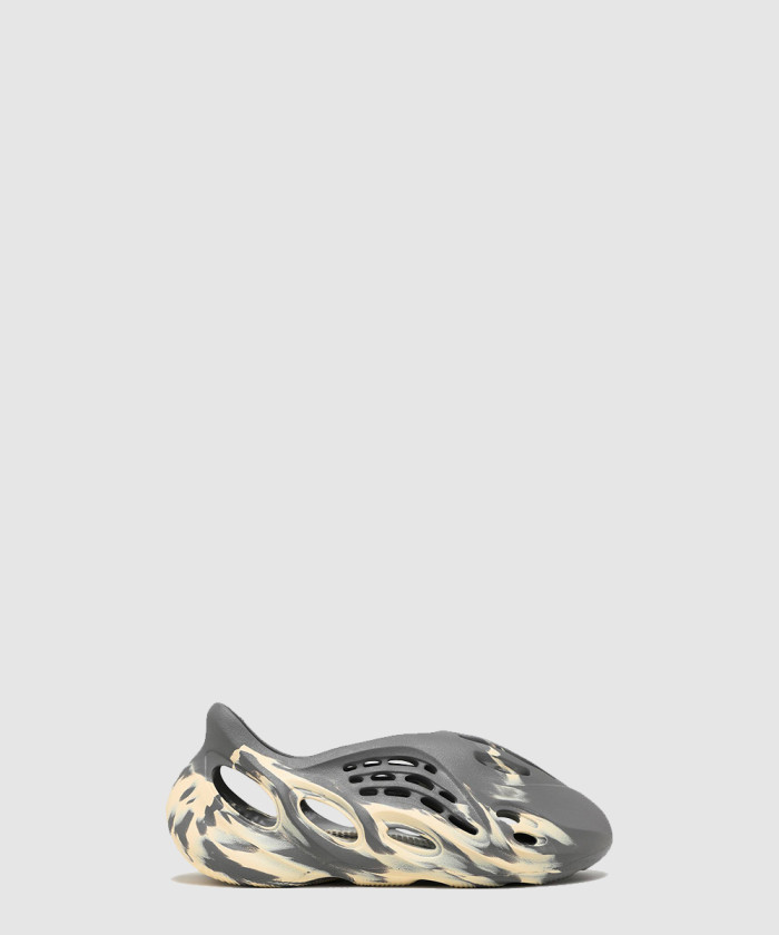 이지 폼러너 MXT 문그레이 GV7904