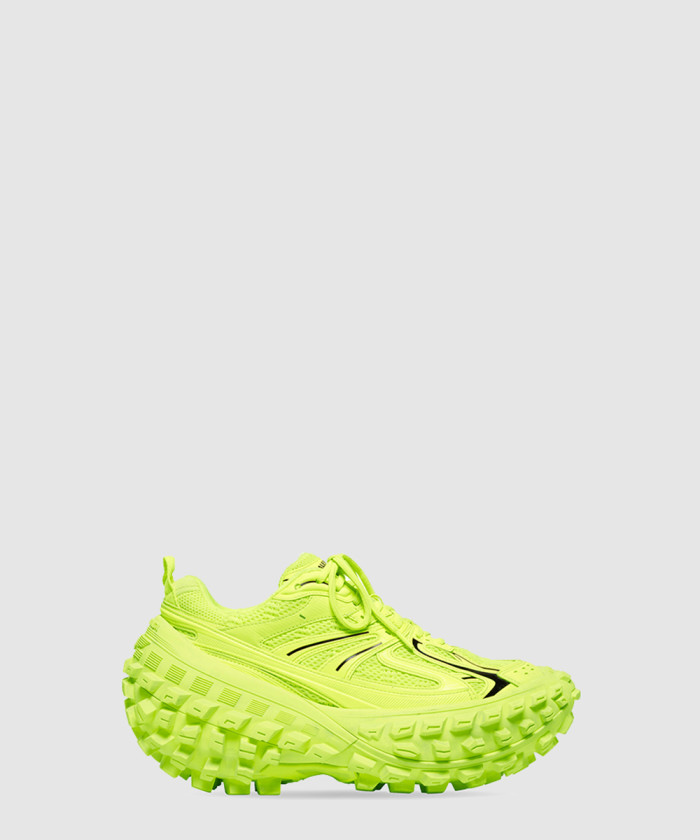 발렌시아가 디펜더 스니커즈 685613