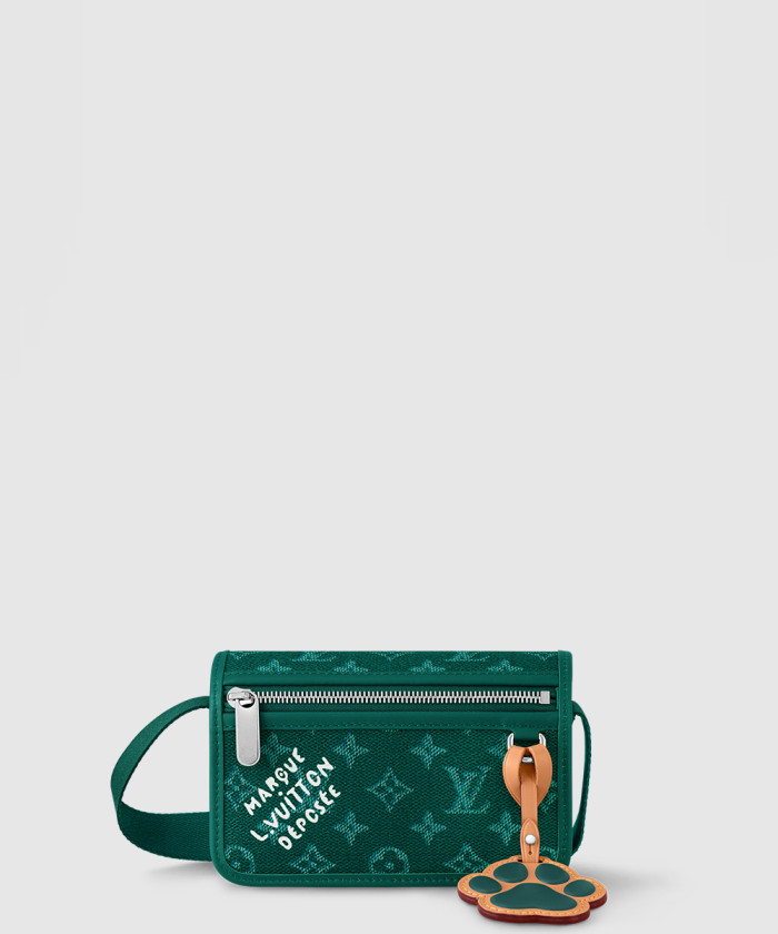 루이비통 보스포어 웨어러블 월릿 M12637