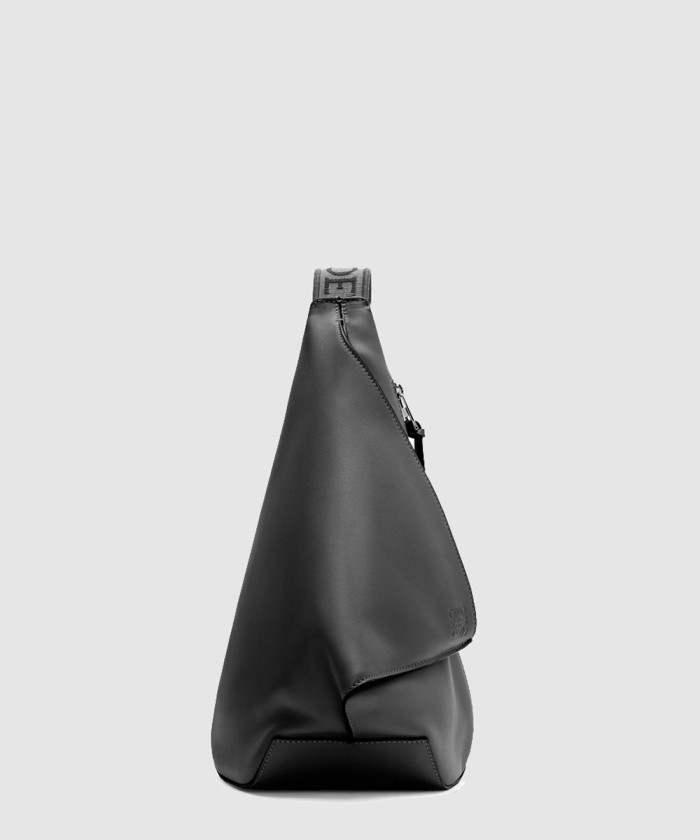 로에베 안톤 슬링백