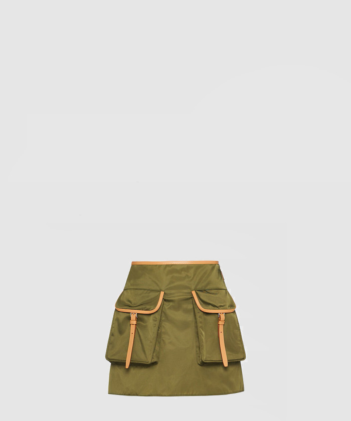 프라다 리나일론 미니스커트 21H967