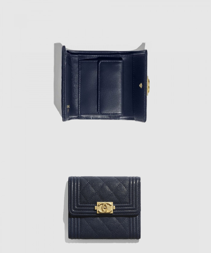 샤넬 보이 컴팩트 반지갑 A81996